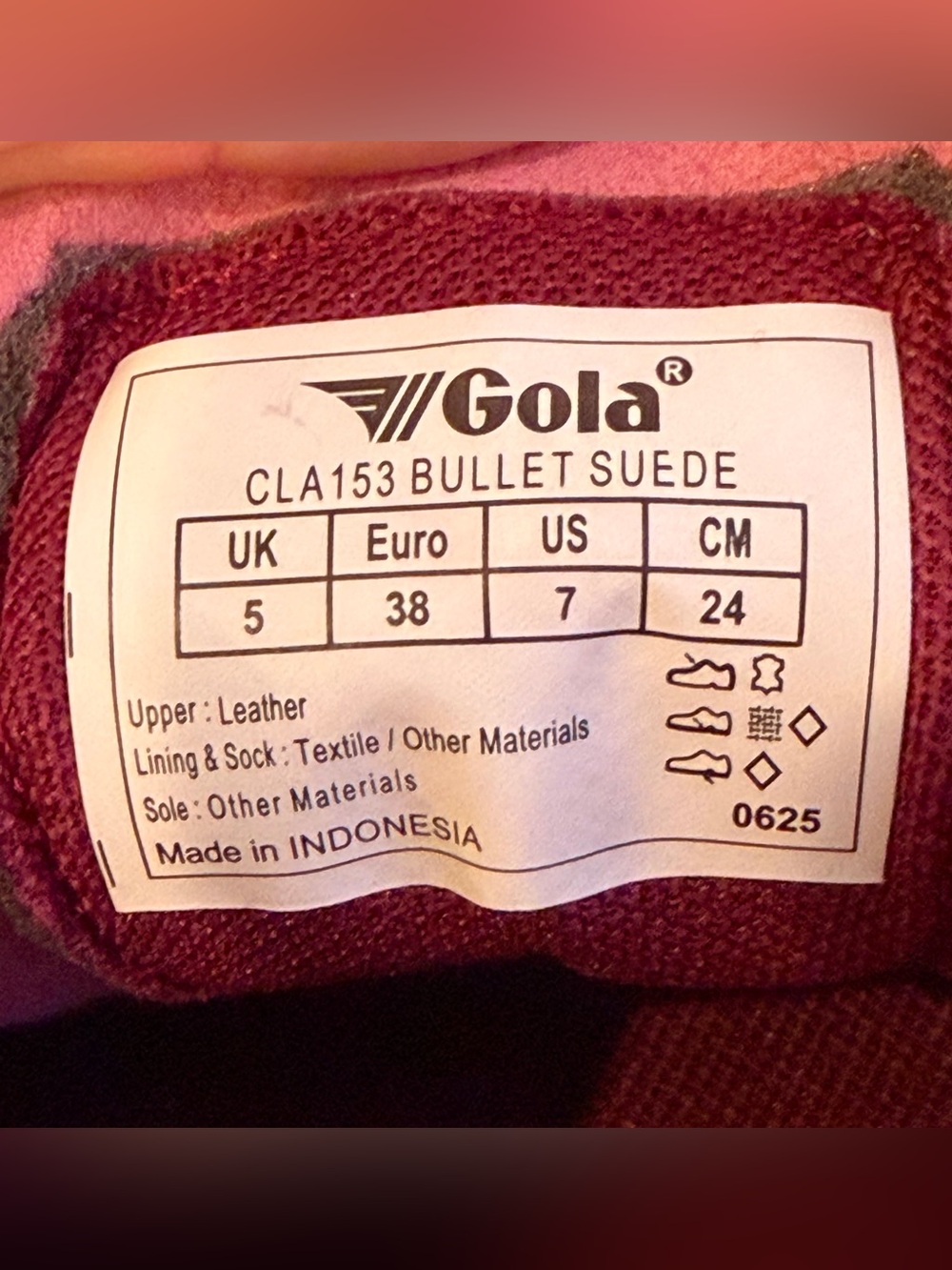 Gola Women’s Red Suede Trainer with Orange Stripes - NWOT - Picture 7 of 8